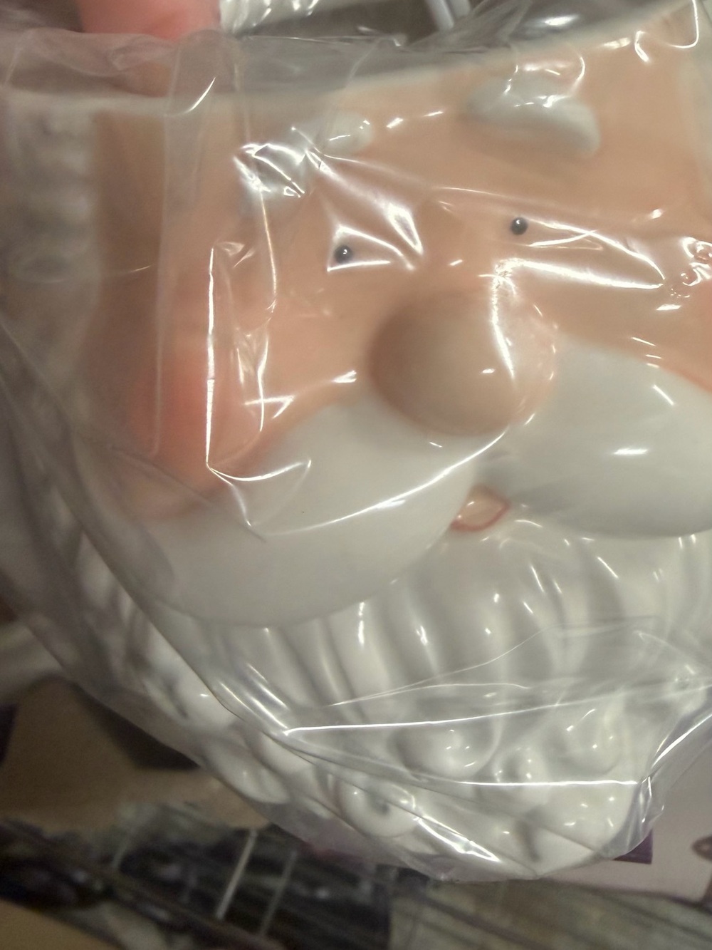 Scentsy Santa Face Wax Warmer - White and Peach